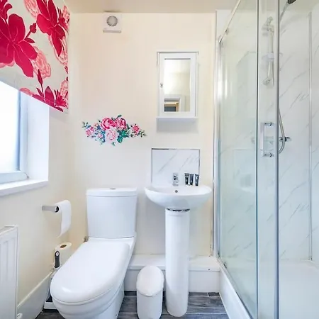 Апартаменти *1va* Ground Floor Setup For Your Amazing & Relaxed + Free Parking + Free Fast Wifi *