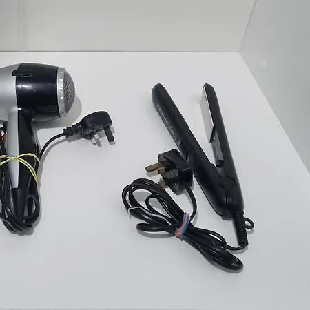 *1va* Ground Floor Setup For Your Amazing & Relaxed + Free Parking + Free Fast Wifi * *