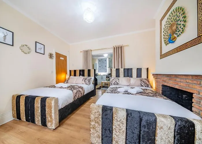 *1va* Ground Floor Setup For Your Amazing & Relaxed + Free Parking + Free Fast Wifi *